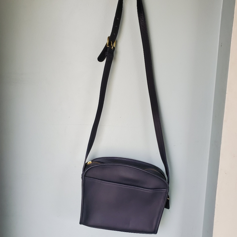 Vintage Coach bag metropolis #9087. Excellent cond